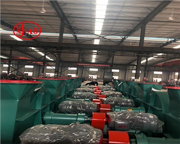 高壓型環(huán)保引風(fēng)機整車發(fā)貨中